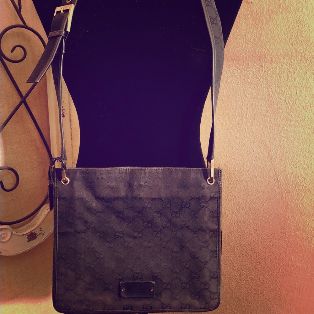 Gucci hand bag